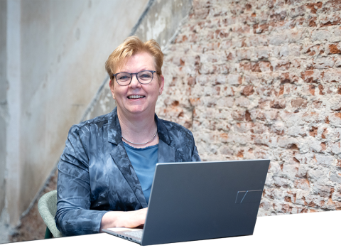 Rina vrijstaand bureau 2